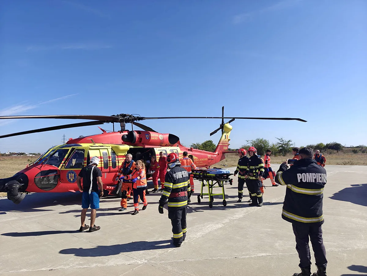 Два человека погибли после пожара на судне в Черном море; Украина винит российские беспилотники