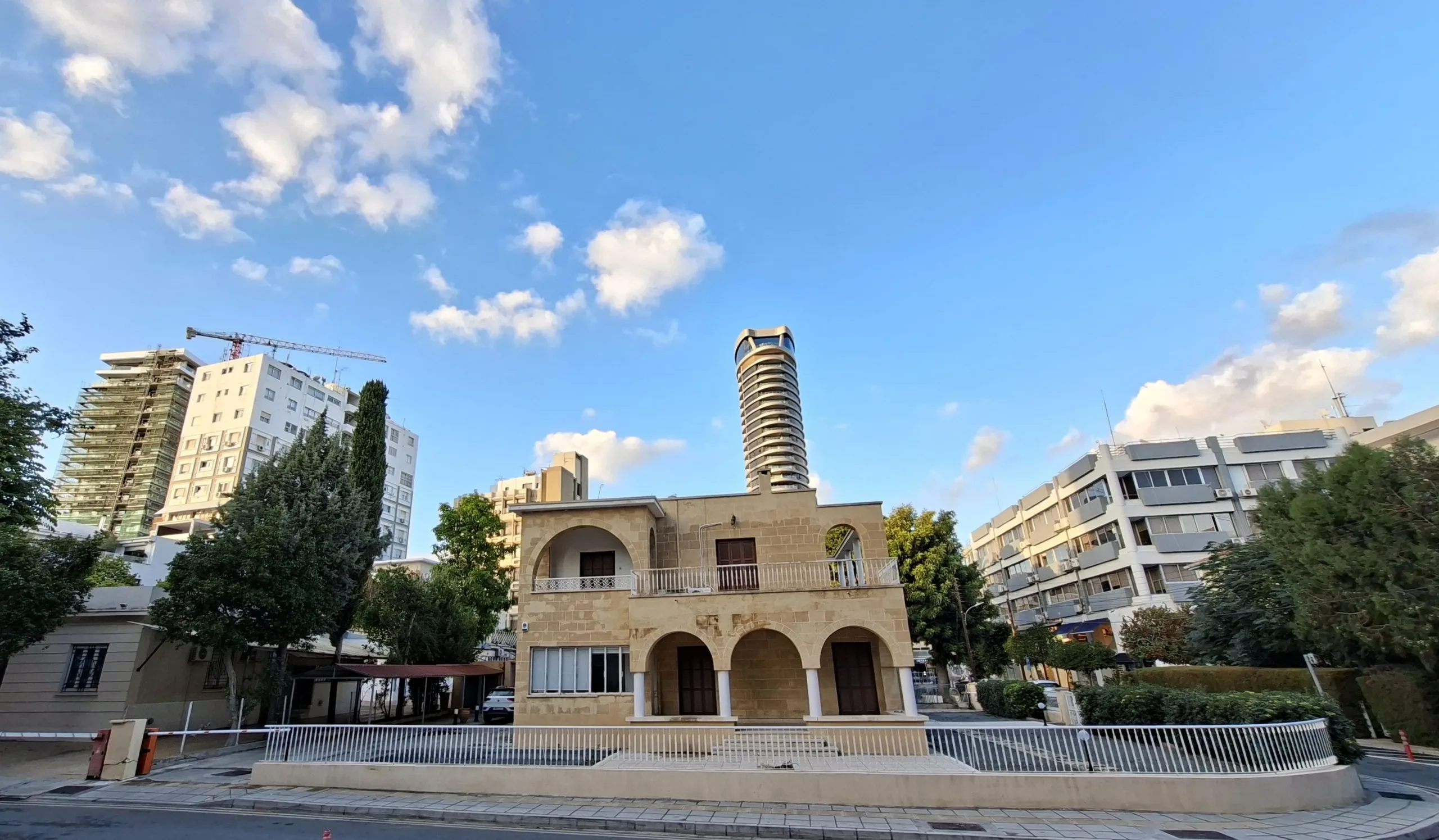Cyprus forecasts 2027 growth as Morgan Stanley backs European bank shares