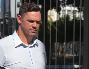 Πρόστιμο €3.000 σε Βρετανό πατέρα για τη θανάσιμη πτώση του γιου του από παράθυρο ξενοδοχείου στην Πάφο