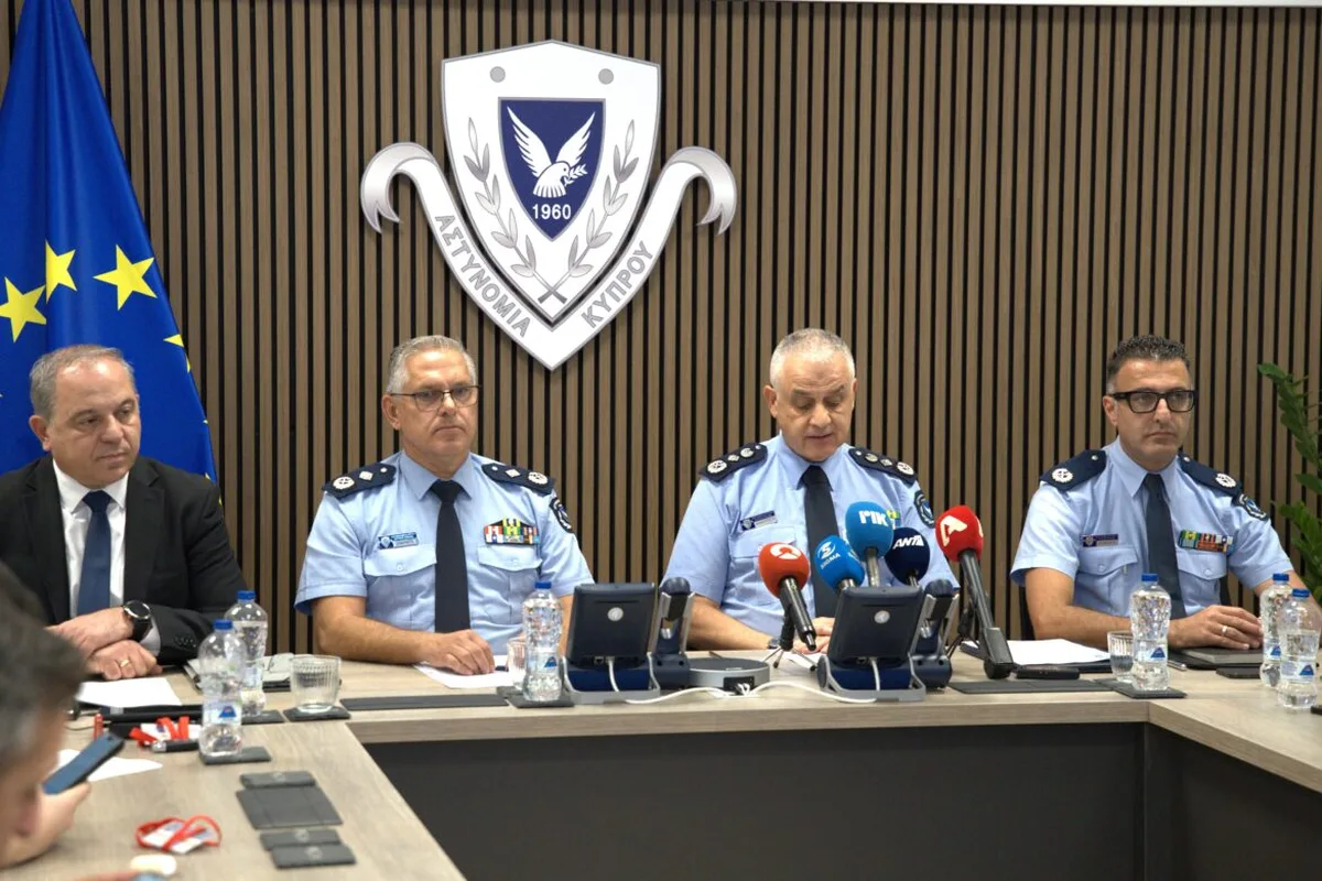 Η αστυνομία ζητά νόμο για την παρακολούθηση τηλεπικοινωνιών καθώς η Κύπρος παρουσιάζει διεύθυνση καταπολέμησης του οργανωμένου εγκλήματος