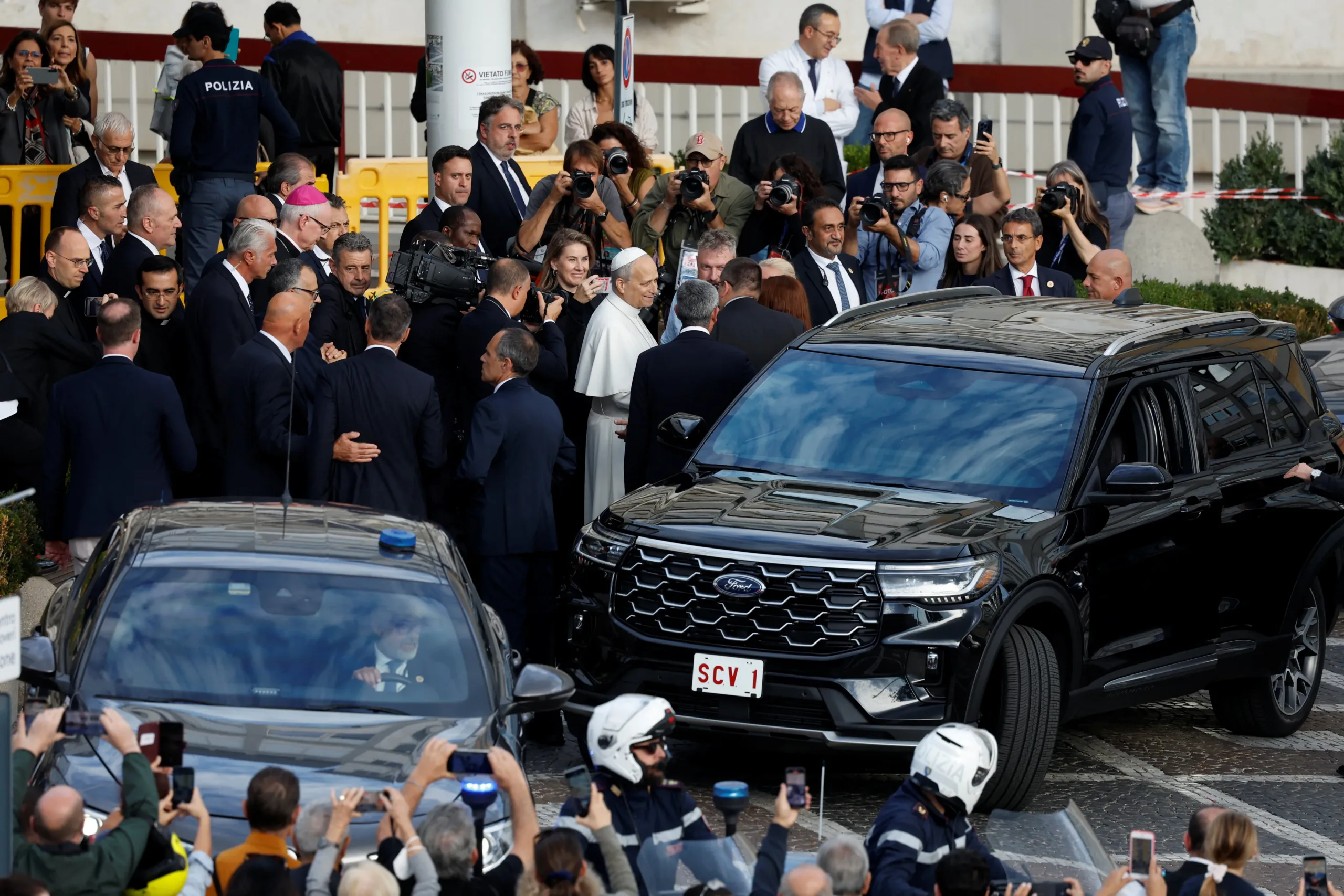 Pope Leo returns to Vatican after lung cancer surgery