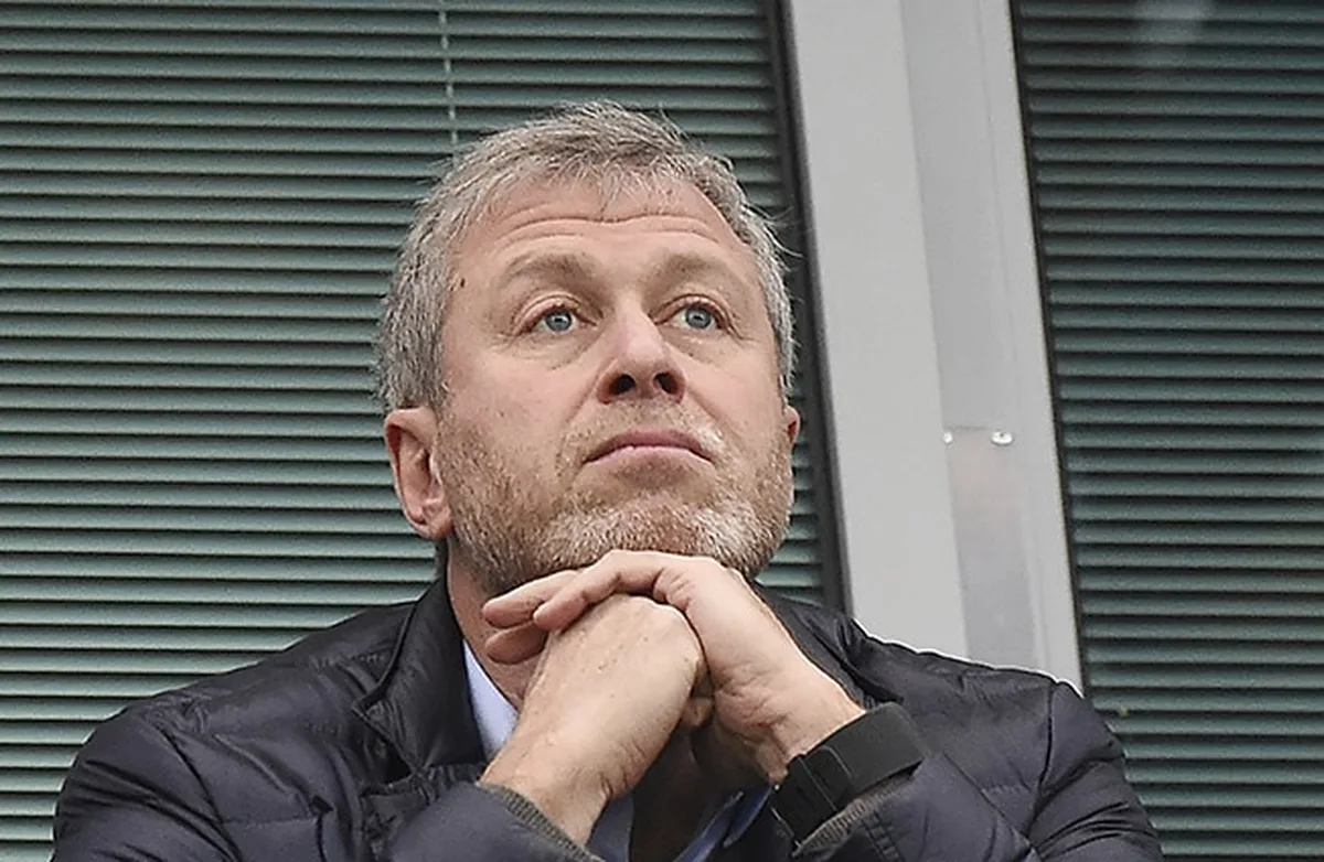 Investigation alleges Deloitte Cyprus used backdated papers to remove Abramovich assets from accounts