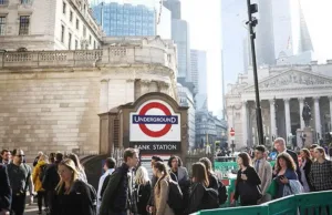 Bank of England works with banks on recovery plans as AI heightens cyber risks